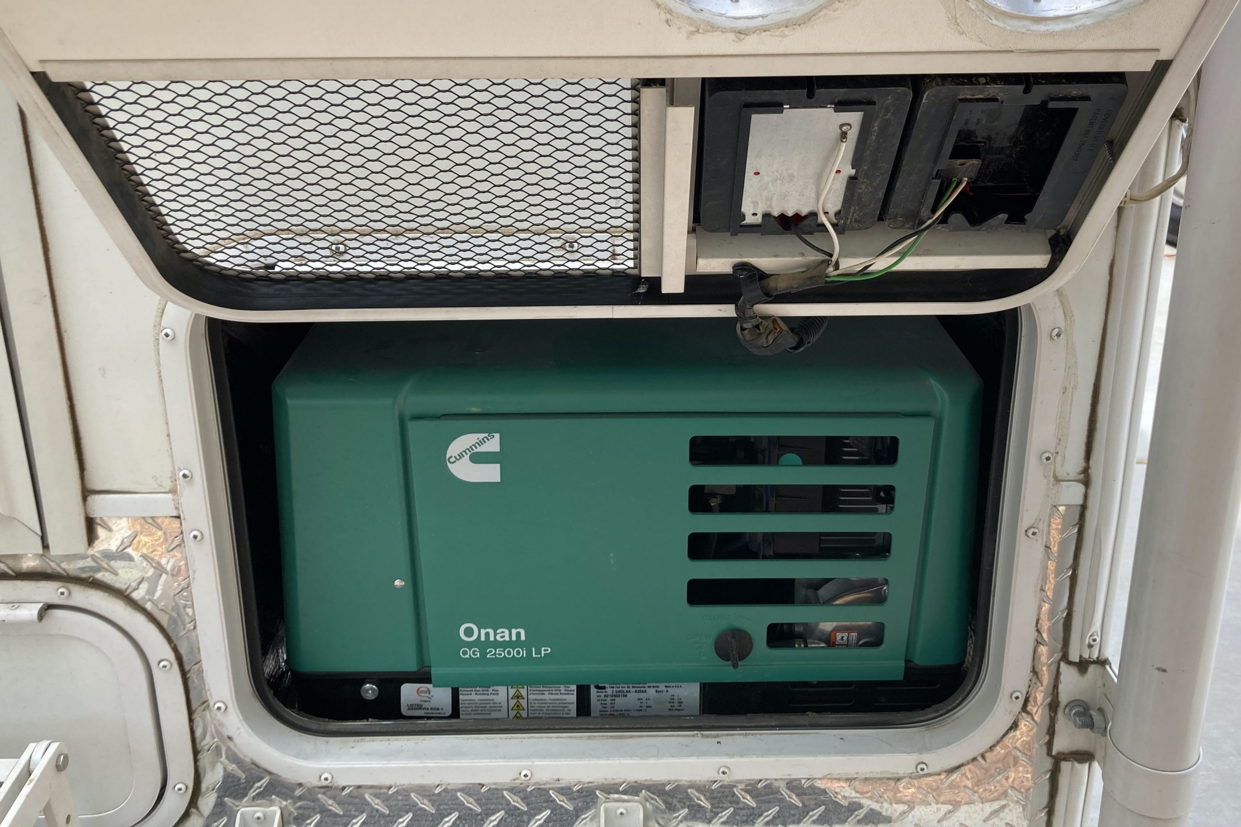 Onan Generator Features